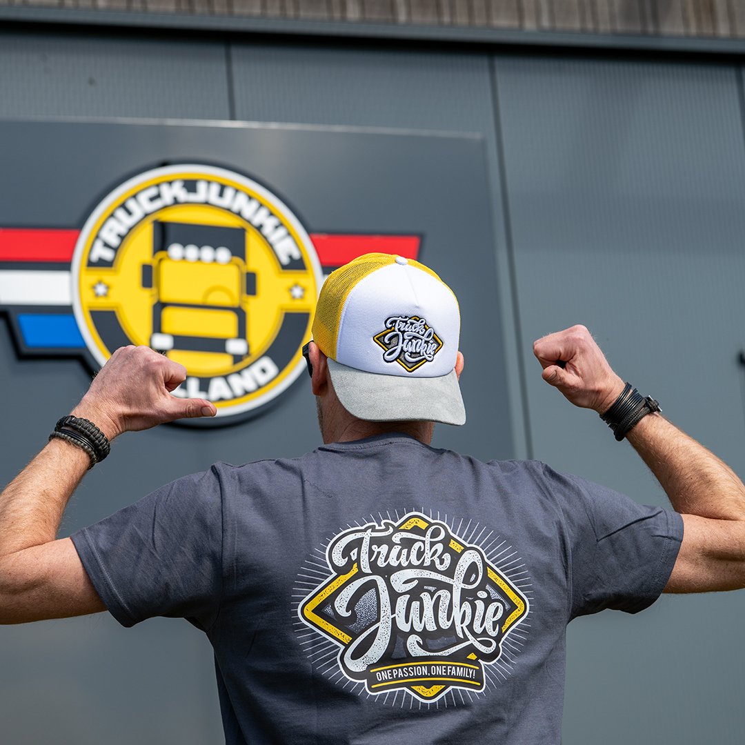 T-shirt Truckjunkie Gris Yellow Wybert