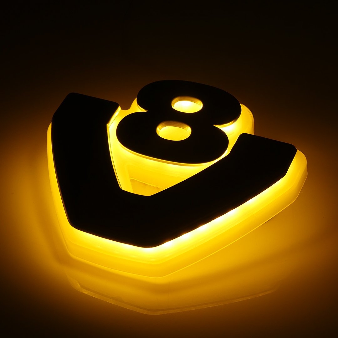 Base lumineuse pour emblème Scania V8, étanche