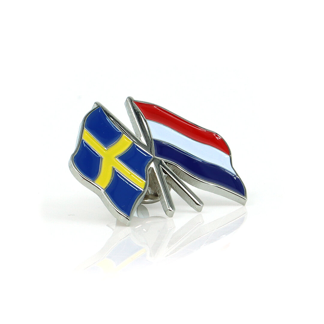 Épingle argentée Suède Italie 3x2,2 cm