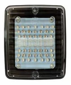 Feux arrière de camion 24V 130x110x45mm avec câble de 2,5 mètres