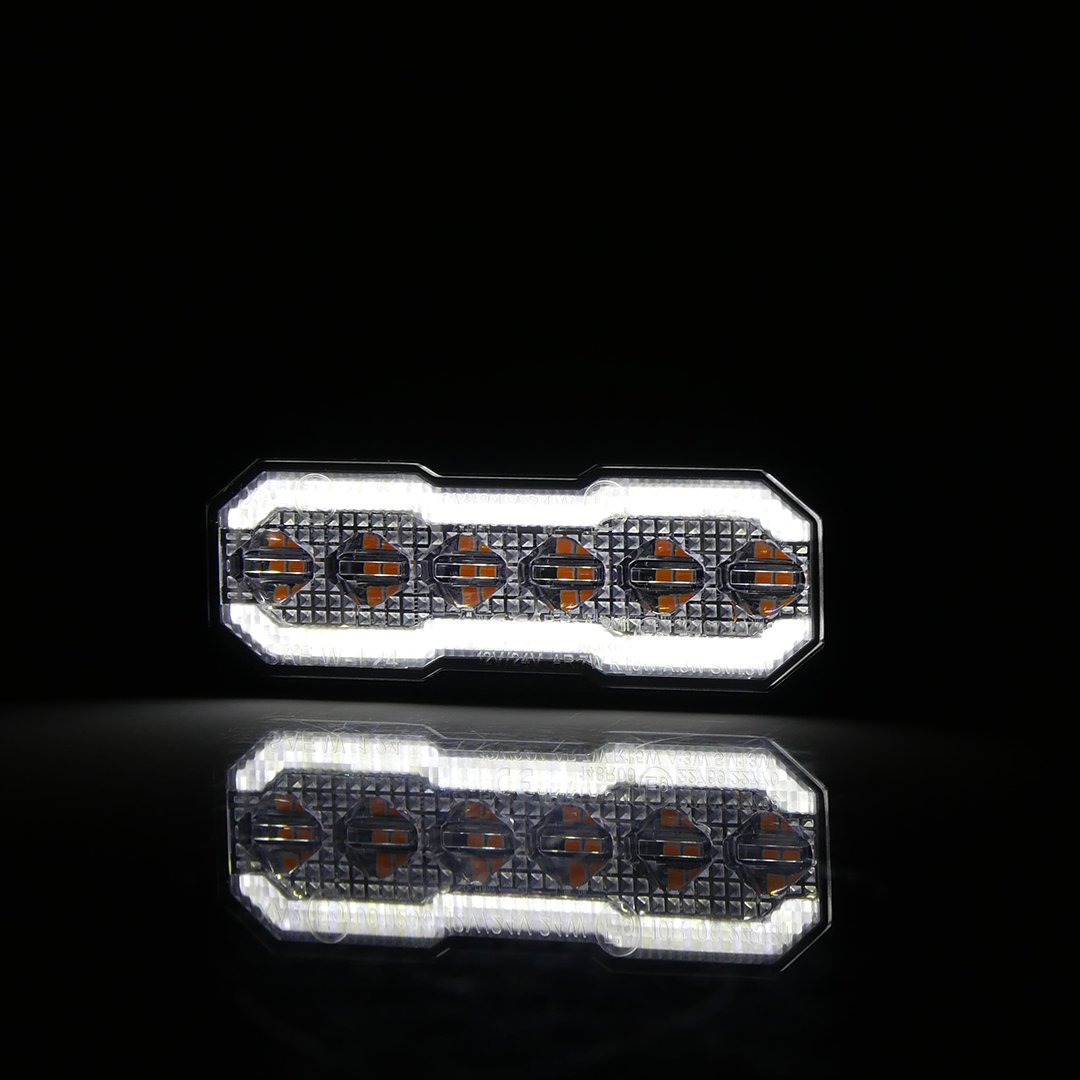 Flash M-LED avec anneau Halo et lentille fumée