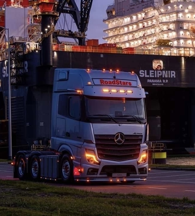 Kit de conversion DRL Mercedes Actros à partir de 2020 phares à LED