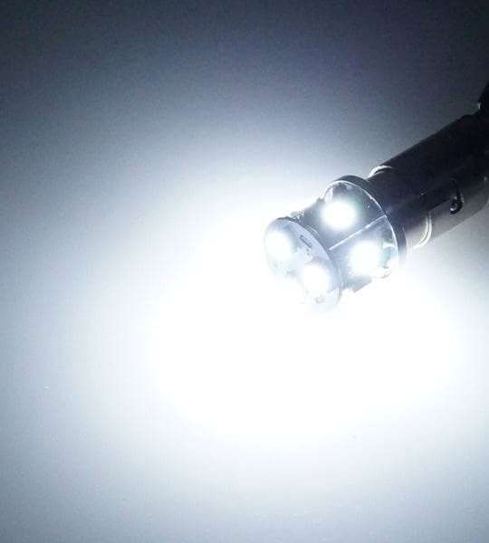 BA15s LED Bulb 10-30V White
