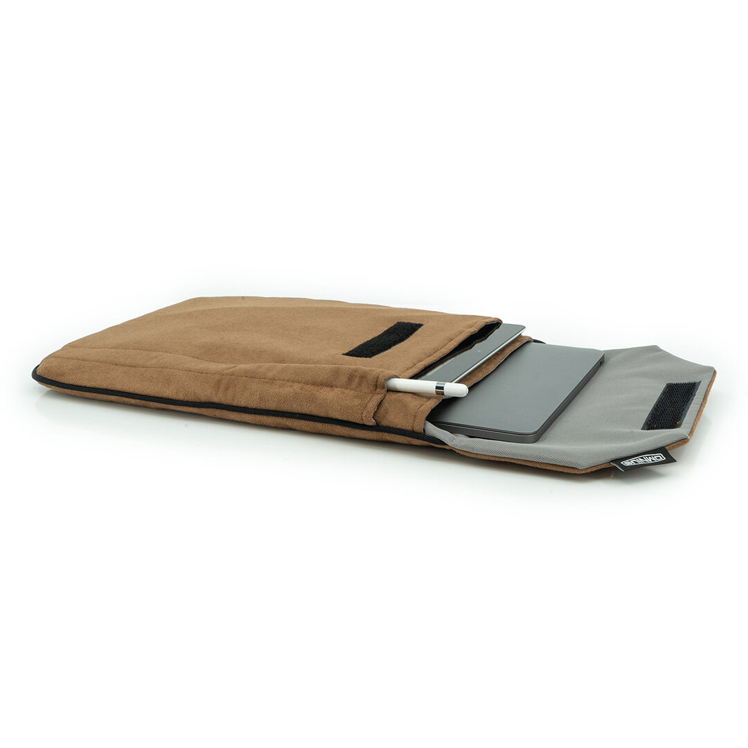 Support pour ordinateur portable Omnius 14 pouces marron aspect Alcantara fermeture velcro