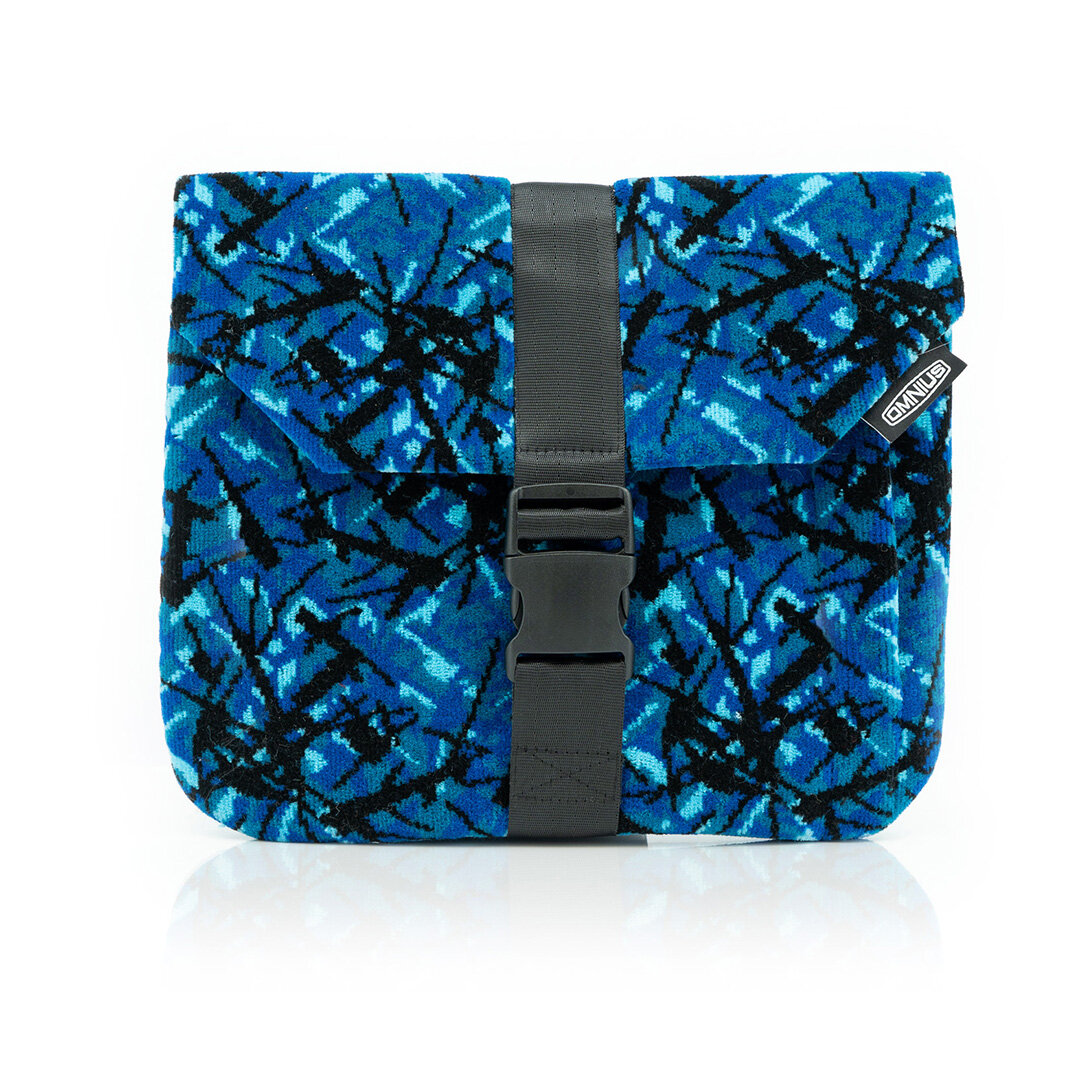 Étui pour tablette Omnius Bleu Peluche Fermeture à Clip