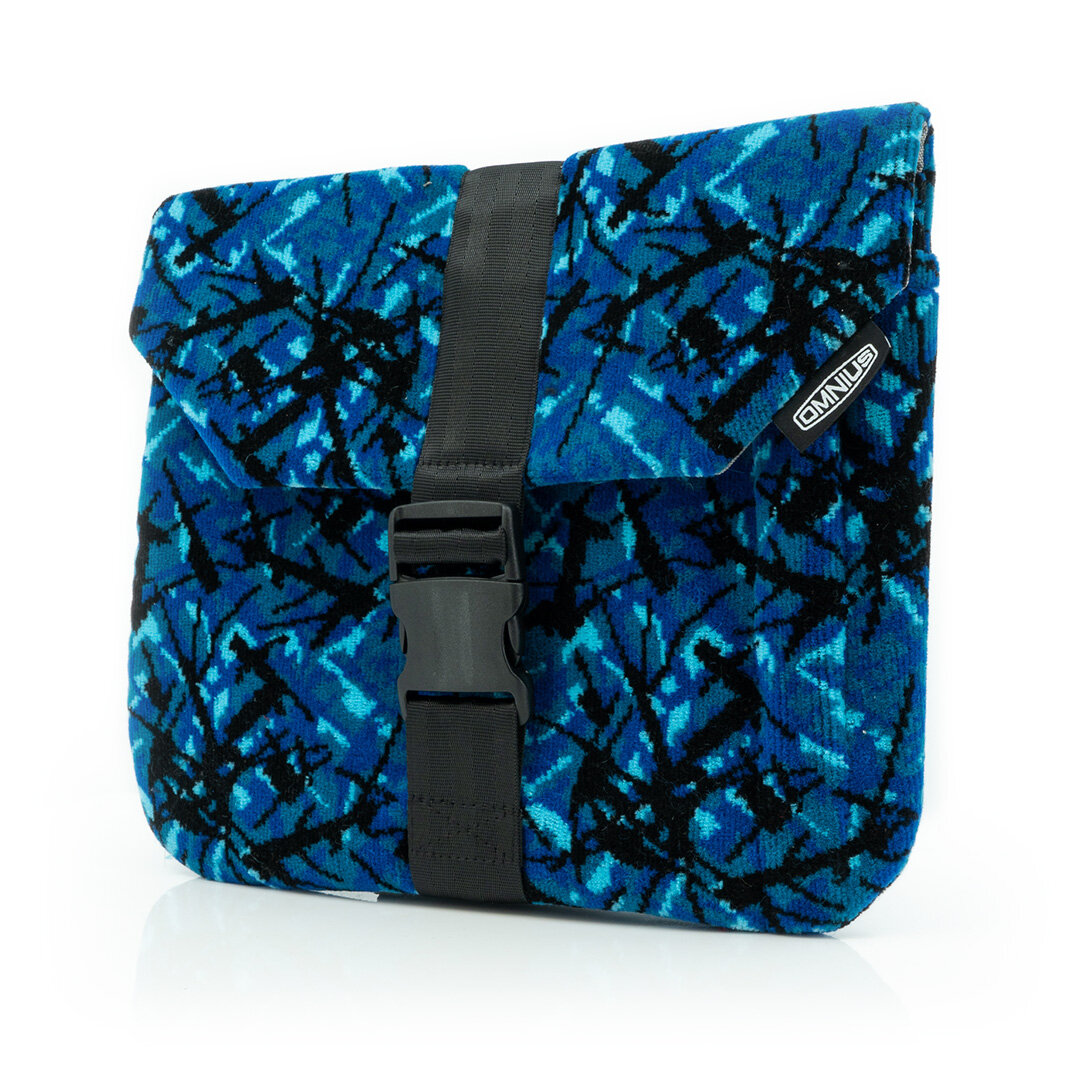 Étui pour tablette Omnius Bleu Peluche Fermeture à Clip