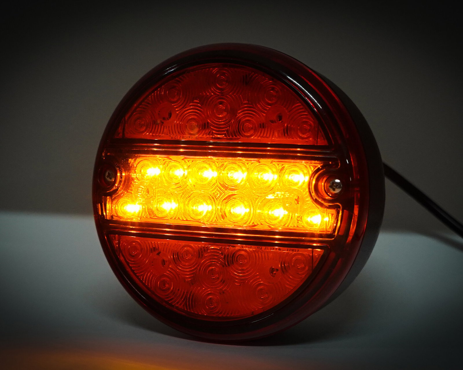 Luce Posteriore Rotonda a LED a 3 Camere 12-24V Ø139,2mm Luce Freno Direzione