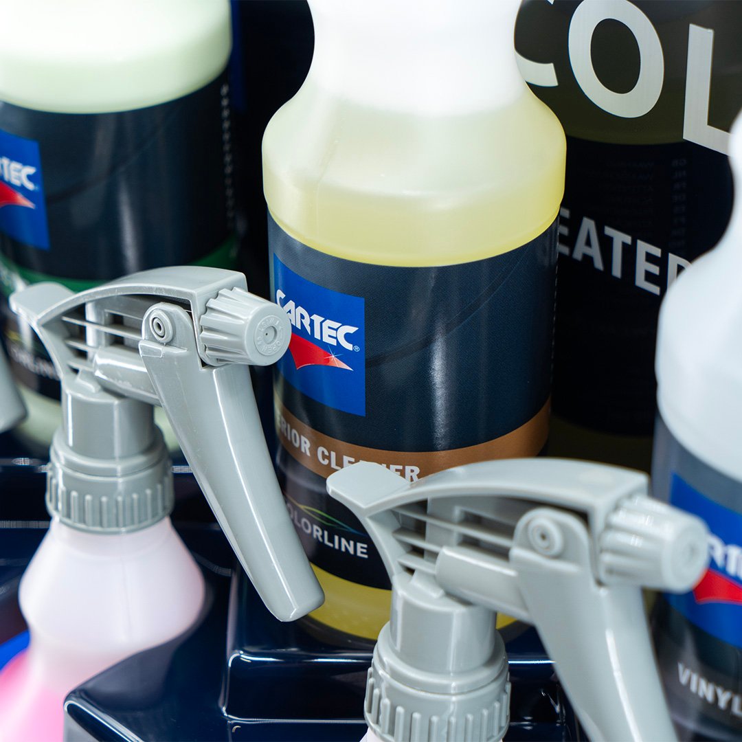 CARTEC Pack de Démarrage Colorline 12 Produits Avec Système de Montage Mural