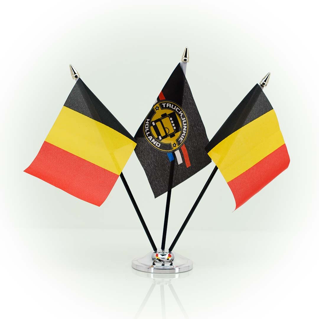 Drapeau-BE Drapeau 10x15cm Support en plastique noir Tête de mât dorée