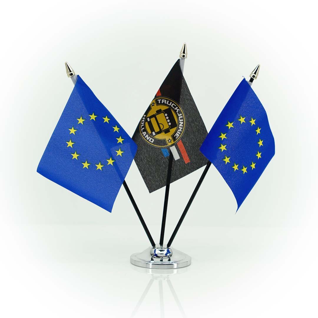 FLAG-EU Fahne 10x15cm Schwarz Kunststoffständer Goldfarbene Mastspitze