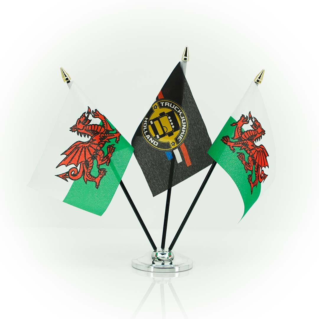 Drapeau FLAG-WAL 10x15cm Support en plastique noir Tête de mât dorée