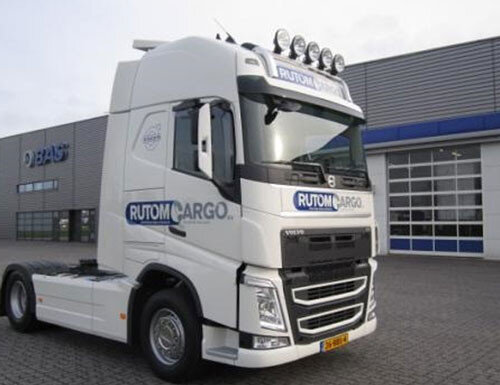 Panneau de Plaque Avant Volvo FH 4 Plastique ABS Résistant aux UV Blanc Hiver 1103