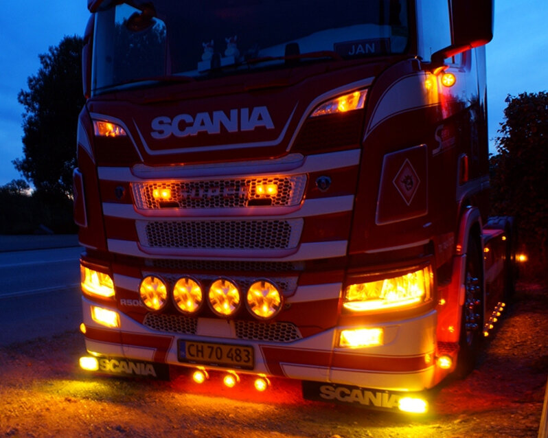 Feu de position de phare Scania blanc chaud à partir de 2016 30 LED