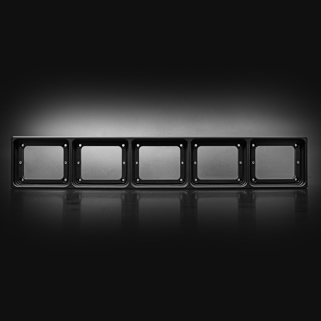 Cadre de feu arrière Omnius slim pour 5 feux arrière à LED