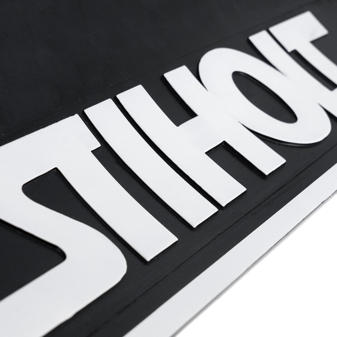 STIHOLT Bavette Noire 70x35cm Pare-chocs Avant Caoutchouc Par Set