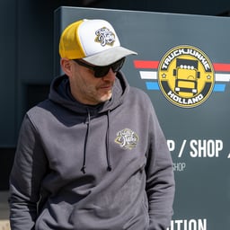 Truckjunkie Hoodie Gris Yellow Wybert