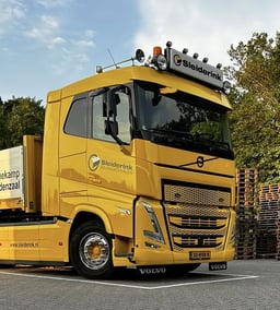Turbo Truckparts Schmutzfängerhalterungen Volvo FH/FM5/Aero (Satz)