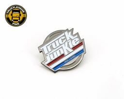 Pacchetto Merchandising TruckjunkieMostra la Tua Passione con Articoli Unici