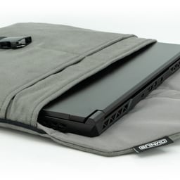 Support pour ordinateur portable Omnius 16 pouces gris aspect Alcantara fermeture à clip