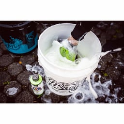 Shampooing Voiture Nuke Guys 500ml Concentré Mousseux Parfum Agrumes