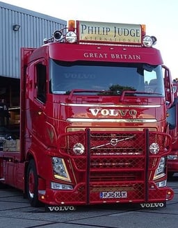 Panneau de Plaque Avant Volvo FH 4 Plastique ABS Résistant aux UV Blanc Hiver 1103