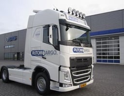 Panneau de Plaque Avant Volvo FH 4 Plastique ABS Résistant aux UV Blanc Hiver 1103