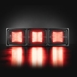 Cadre de feu arrière mince Omnius pour 3 feux arrière à LED